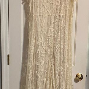 Ivory lace maxi dress. Torrid size 2. Never worn